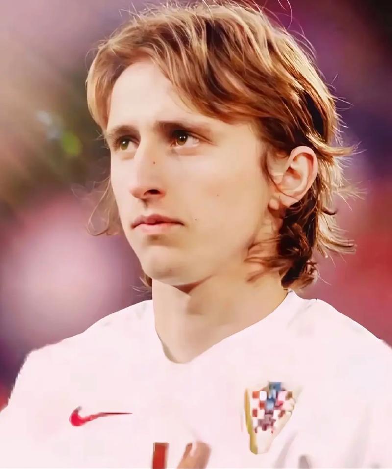 英超半场：恩凯蒂亚破门，威尔逊追平，富勒姆暂1-1水晶宫