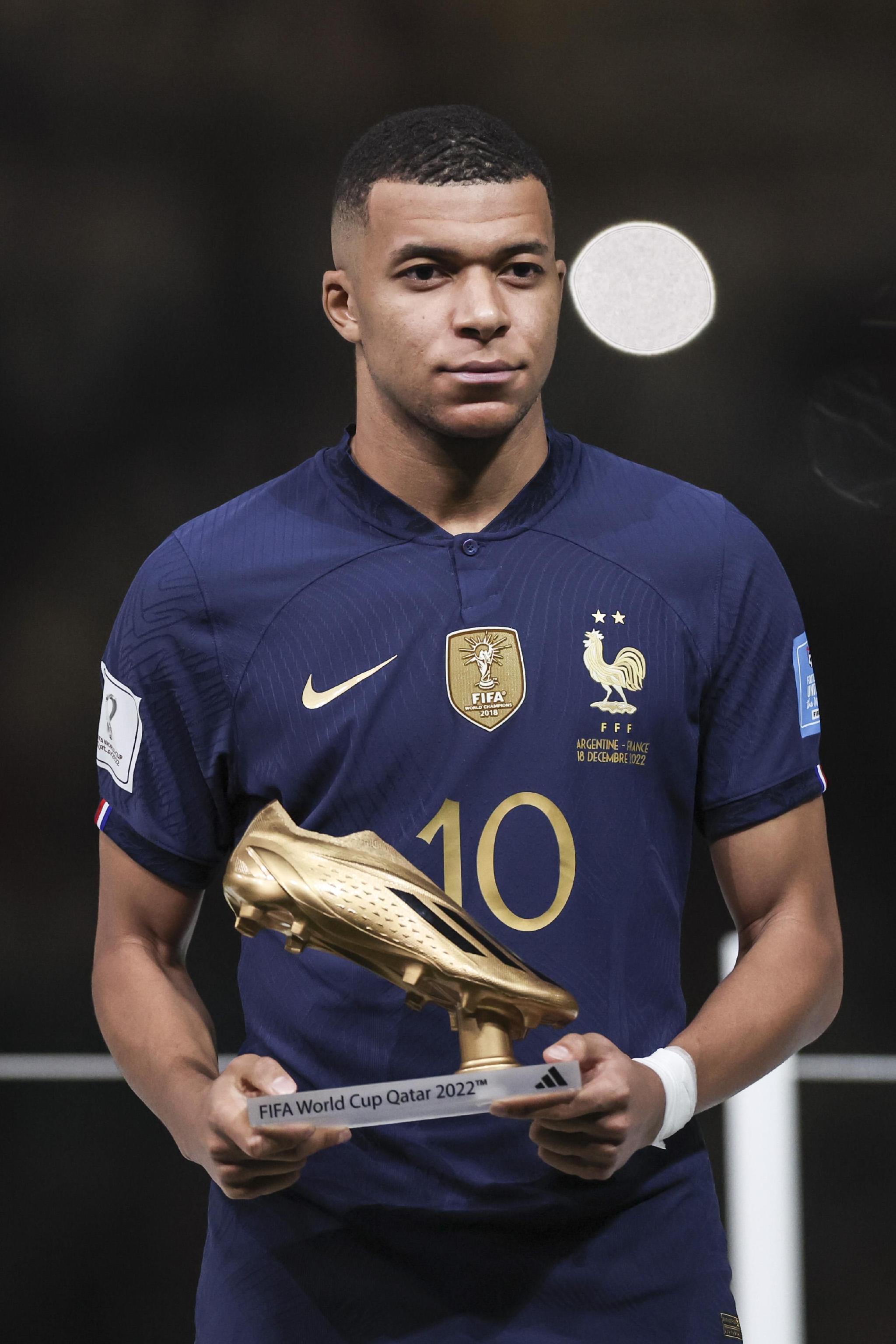 决胜局1扣3拦成奇兵！1.82米超星身体素质爆炸 二传主攻接应都能打