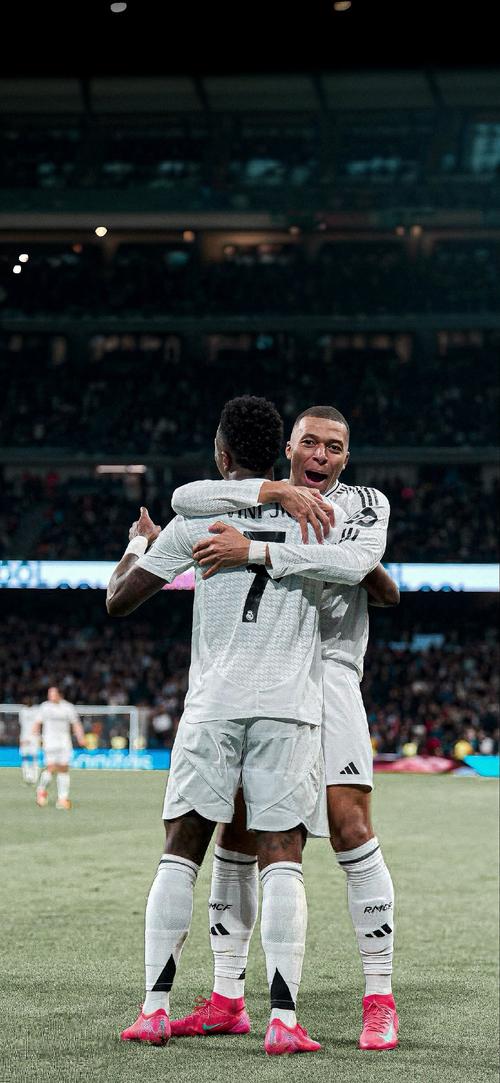 扎鸟给年轻球员建议：和真心对自己好的人在一起，信任这些人