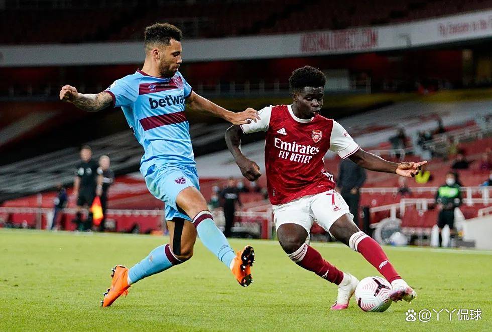 对阵都灵时的这粒任意球，至今仍让红黑军团球迷津津乐道